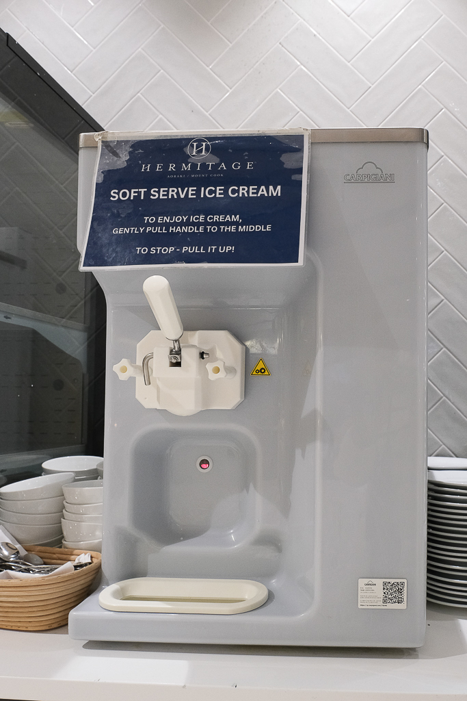 紐西蘭庫克山｜隱士飯店 The Hermitage Hotel Mt Cook．傳聞庫克山必住飯店，入住推薦吃百匯晚餐 @飛天璇的口袋