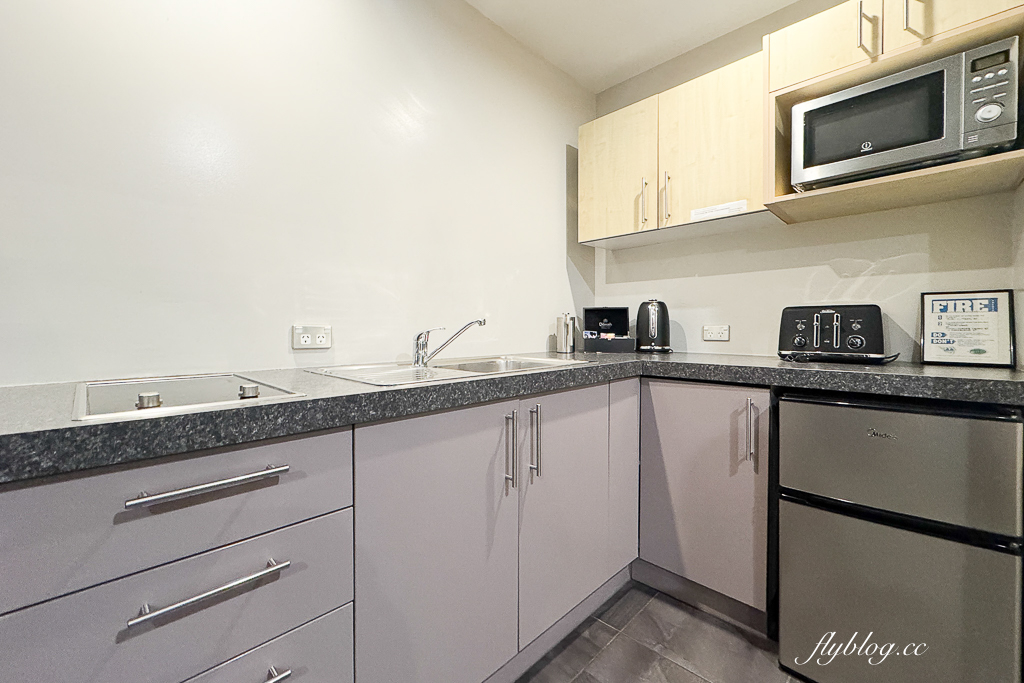 紐西蘭基督城｜Arthur’s Court Motor Lodge．機場開車15分鐘，旅館附有洗衣室 @飛天璇的口袋