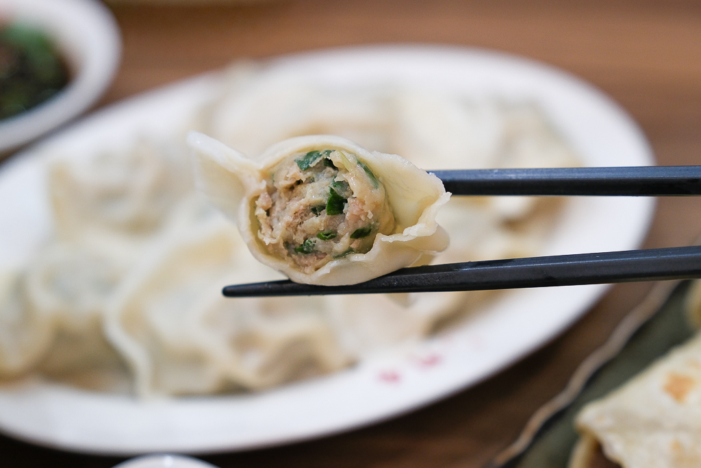 台中北區｜利居家鄉小吃．北平路30年老字號，必點木須炒麵和小菜 @飛天璇的口袋