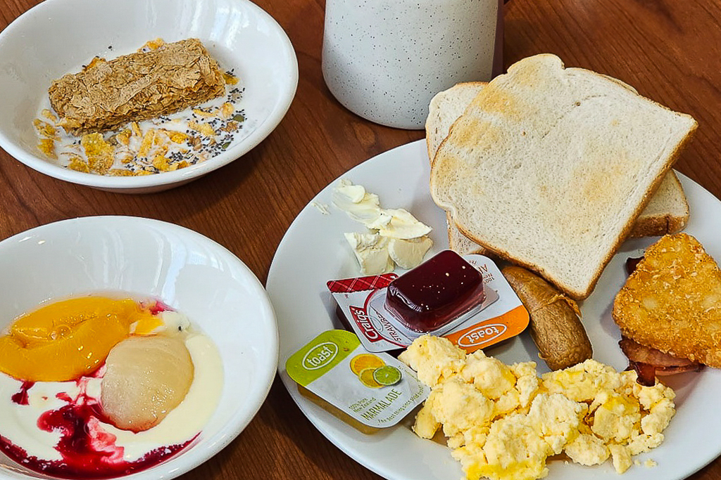 紐西蘭但尼丁｜但尼丁君門酒店．市中心步行5分鐘，Kingsgate Hotel Dunedin 達尼丁金蓋特飯店 @飛天璇的口袋