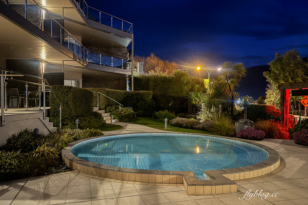 紐西蘭瓦納卡｜Lakeside Apartments Wanaka．瓦納卡湖畔飯店，有露天游泳池和三溫暖水池 @飛天璇的口袋