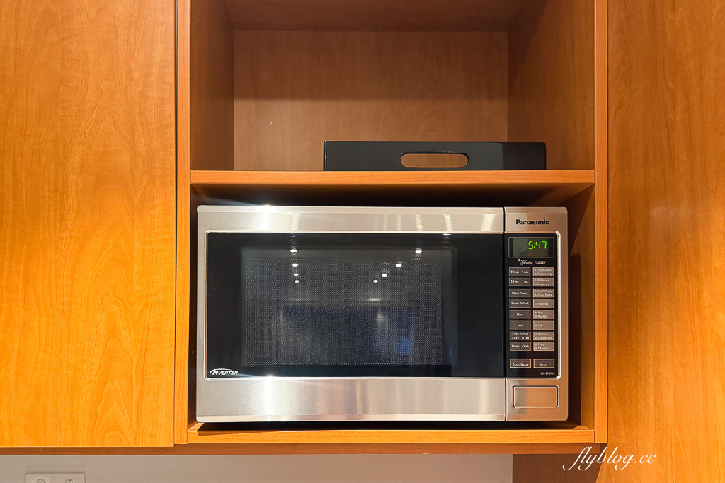 紐西蘭瓦納卡｜Lakeside Apartments Wanaka．瓦納卡湖畔飯店，有露天游泳池和三溫暖水池 @飛天璇的口袋