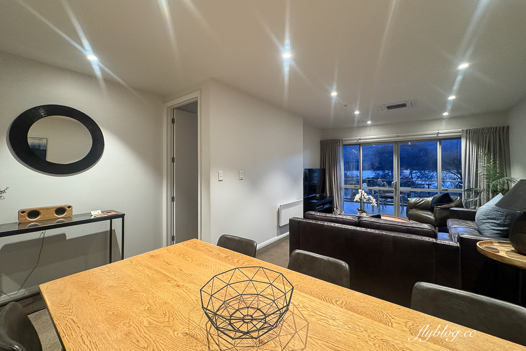 紐西蘭瓦納卡｜Lakeside Apartments Wanaka．瓦納卡湖畔飯店，有露天游泳池和三溫暖水池 @飛天璇的口袋