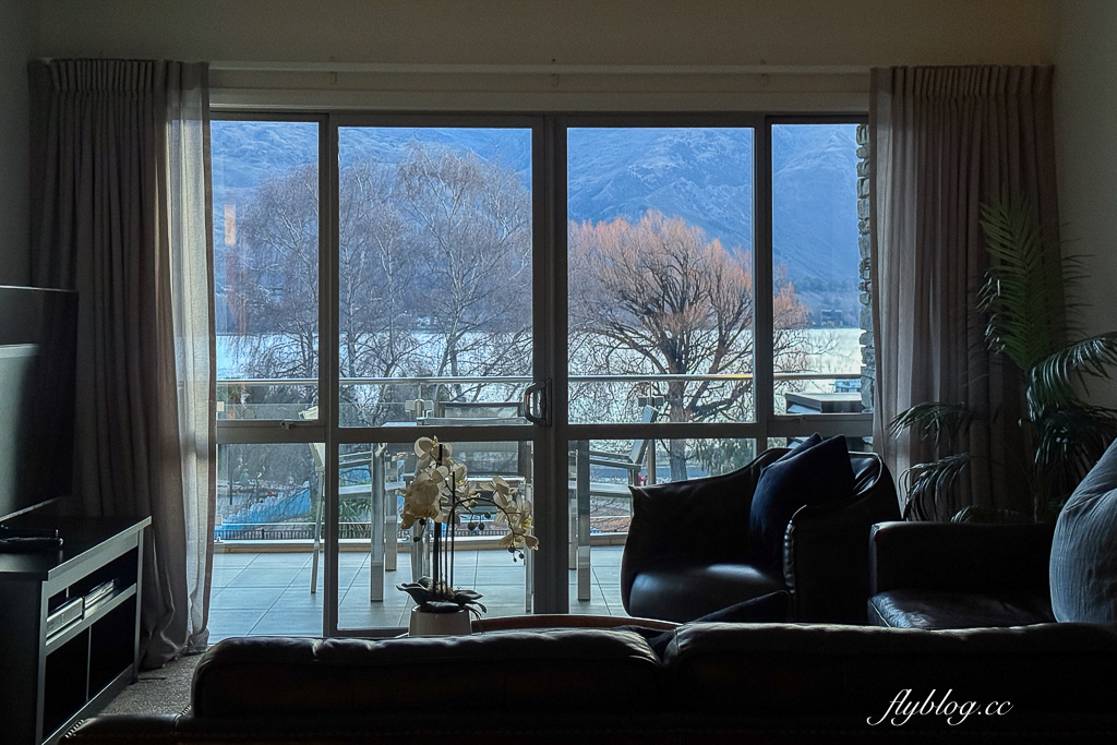 紐西蘭瓦納卡｜Lakeside Apartments Wanaka．瓦納卡湖畔飯店，有露天游泳池和三溫暖水池 @飛天璇的口袋