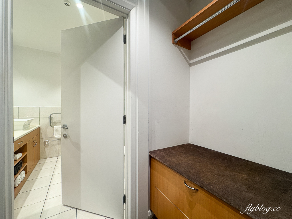 紐西蘭瓦納卡｜Lakeside Apartments Wanaka．瓦納卡湖畔飯店，有露天游泳池和三溫暖水池 @飛天璇的口袋