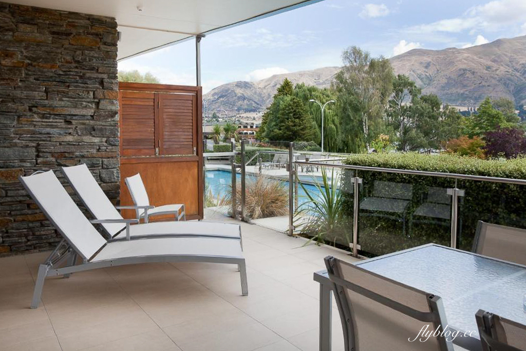紐西蘭瓦納卡｜Lakeside Apartments Wanaka．瓦納卡湖畔飯店，有露天游泳池和三溫暖水池 @飛天璇的口袋