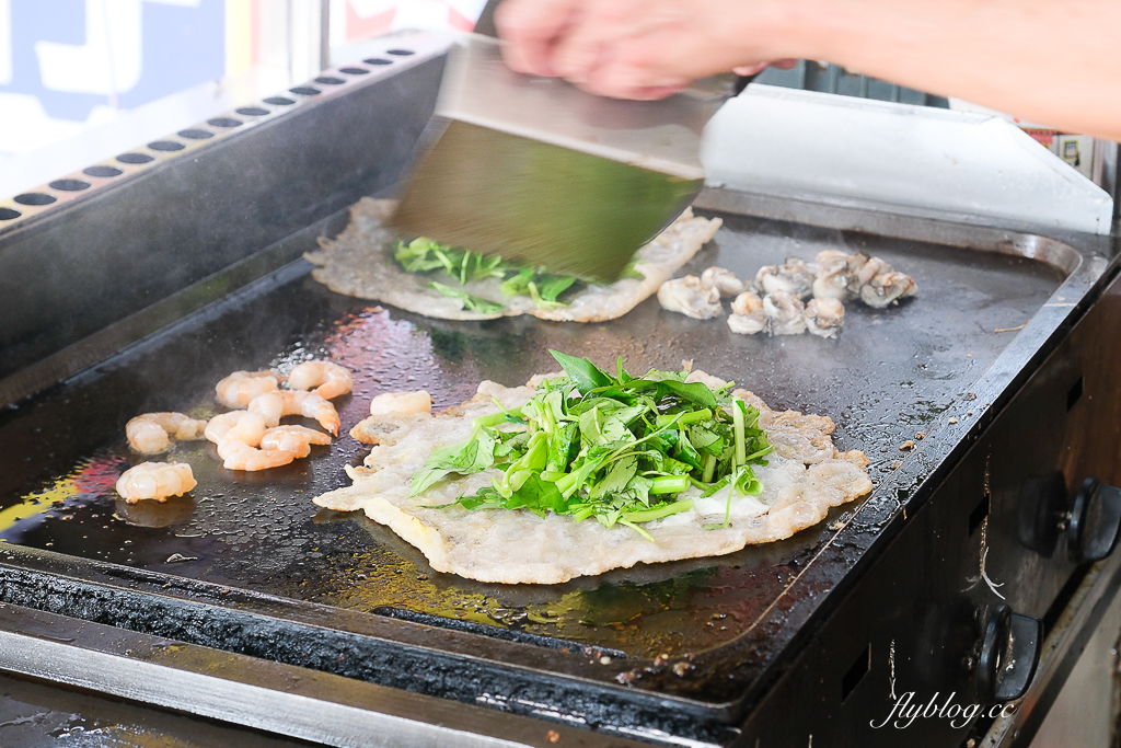 台中北區｜哩賀家．每天市場採買東港直送鮮蚵，台中好吃脆皮蚵仔煎 @飛天璇的口袋