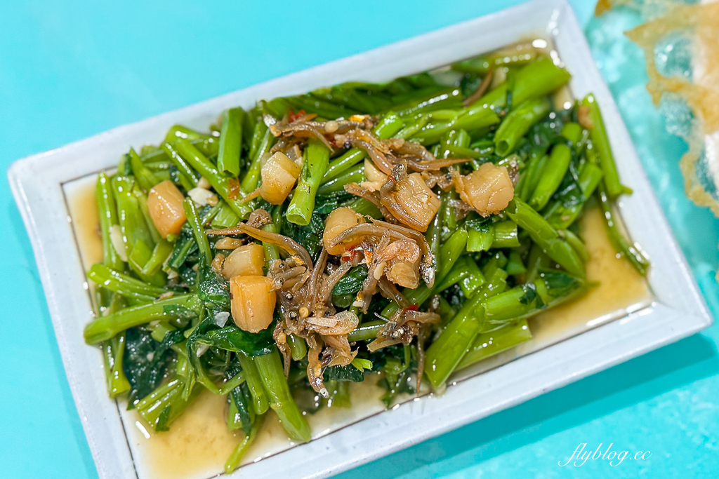 台中北區｜哩賀家．每天市場採買東港直送鮮蚵，台中好吃脆皮蚵仔煎 @飛天璇的口袋