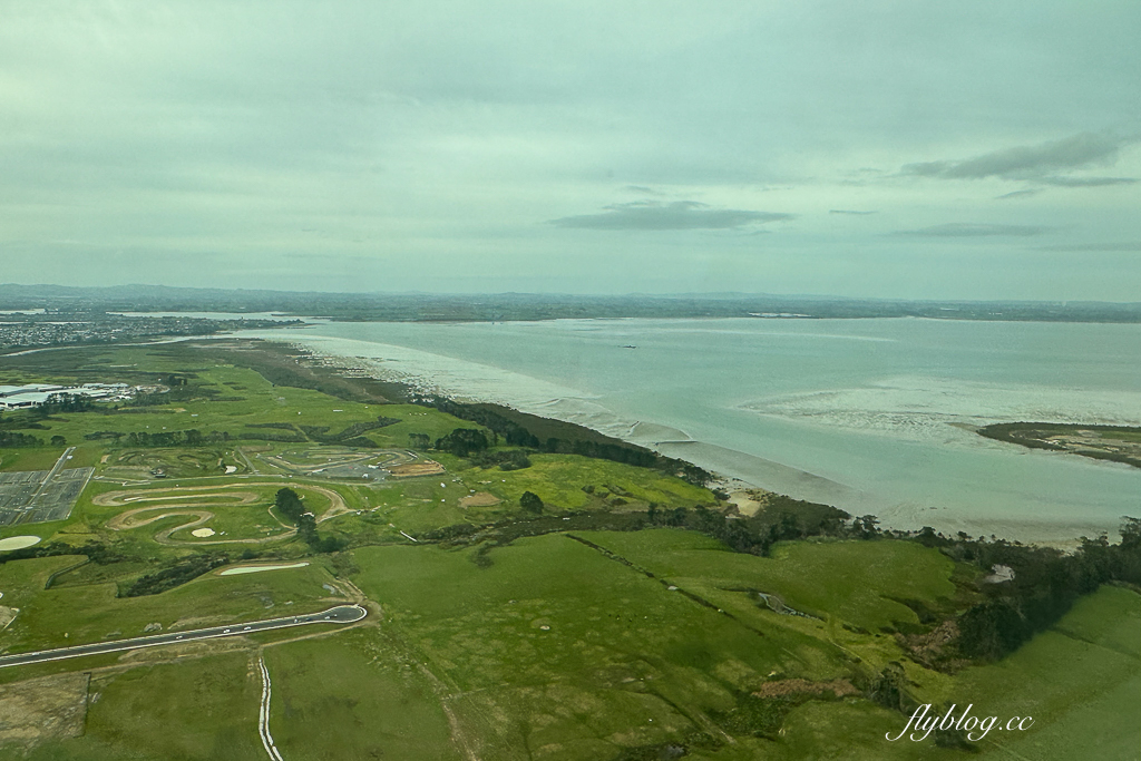 【紐西蘭航空】台北唯一直飛奧克蘭，經濟艙也能180度躺平睡到目的地，首創空中沙發 Skycouch @飛天璇的口袋