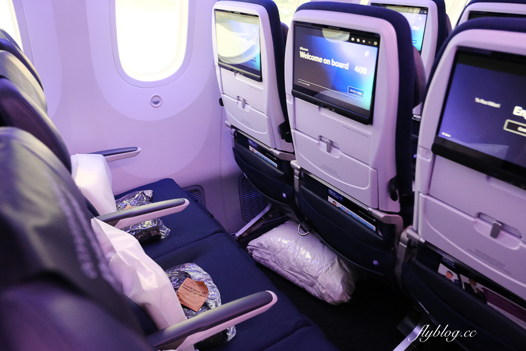 【紐西蘭航空】台北唯一直飛奧克蘭，經濟艙也能180度躺平睡到目的地，首創空中沙發 Skycouch @飛天璇的口袋