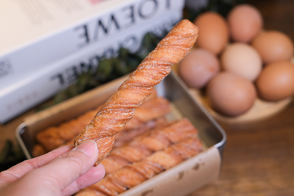 台中北區｜晴天菓子烘焙．甫開業就獲台中十大伴手禮，必買人氣甜燒餅和蛋黃酥 @飛天璇的口袋