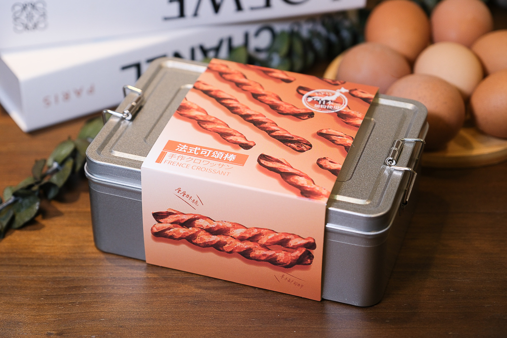 台中北區｜晴天菓子烘焙．甫開業就獲台中十大伴手禮，必買人氣甜燒餅和蛋黃酥 @飛天璇的口袋