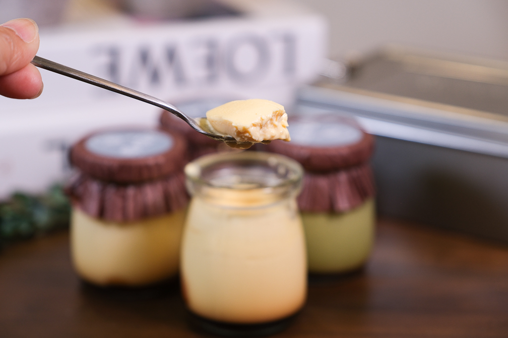 台中北區｜晴天菓子烘焙．甫開業就獲台中十大伴手禮，必買人氣甜燒餅和蛋黃酥 @飛天璇的口袋