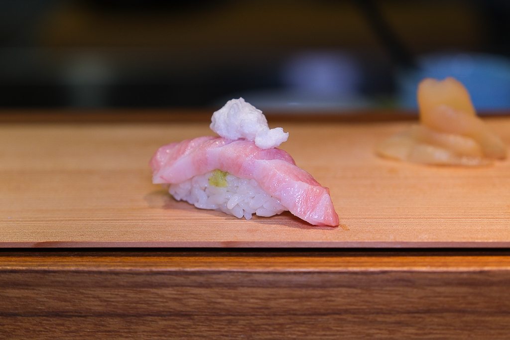 台中西區｜鮨千本．日本世界壽司大賽第三名佐山主廚，台灣唯一京都私塾旗下最新品牌 @飛天璇的口袋