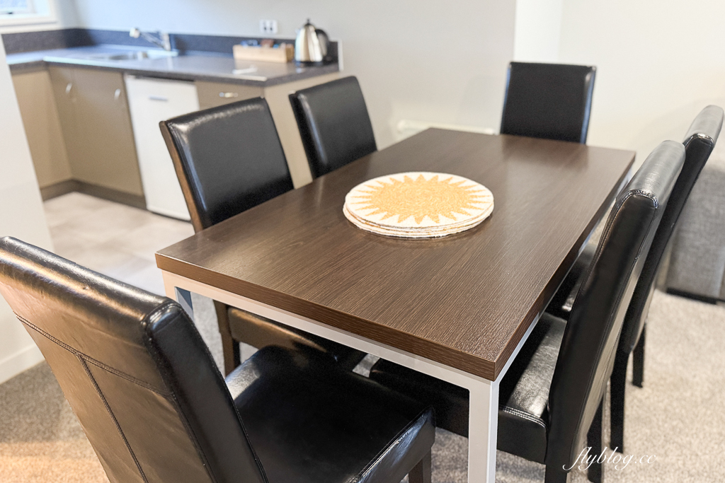 紐西蘭因弗卡吉爾｜388 Tay Motel．紐西蘭最南端城市，兩房一廳附廚房和客廳的汽車旅館 @飛天璇的口袋