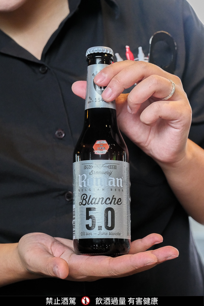 新北板橋｜ABV閣樓餐酒館 板橋府中店．如何挑選精釀啤酒？新手第一次點單不踩雷 @飛天璇的口袋