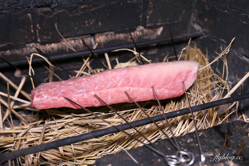 新北林口｜ABV日式居酒館．全台唯一日本稻草燒，超過300種全球精釀啤酒 @飛天璇的口袋