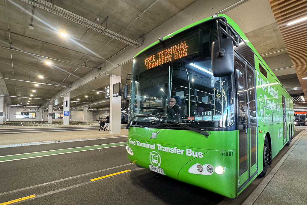 【奧克蘭機場轉機】轉機注意事項．轉機時間需要多久？行李可以直掛嗎？國際航廈到國內航廈交通 @飛天璇的口袋