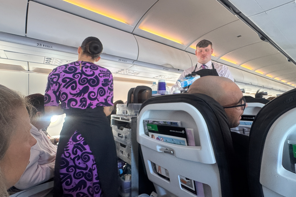 【奧克蘭機場轉機】轉機注意事項．轉機時間需要多久？行李可以直掛嗎？國際航廈到國內航廈交通 @飛天璇的口袋