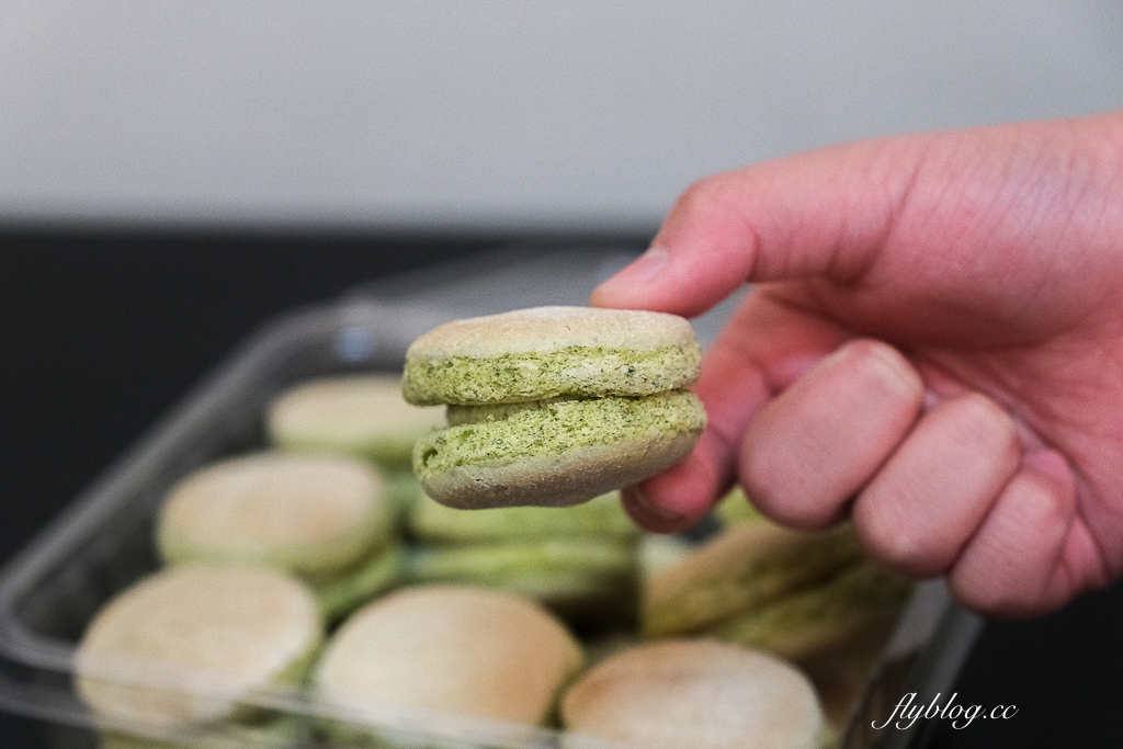 彰化北斗｜小熊菓子．北斗創始店搬家了，新店限定星焰泡芙，香菜口味小圓餅 @飛天璇的口袋