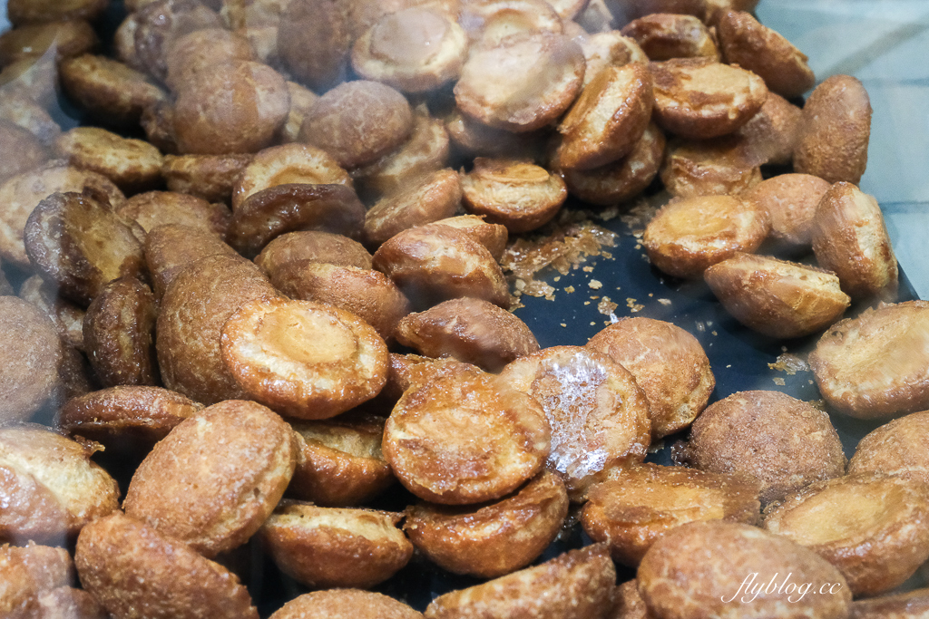 彰化北斗｜小熊菓子．北斗創始店搬家了，新店限定星焰泡芙，香菜口味小圓餅 @飛天璇的口袋