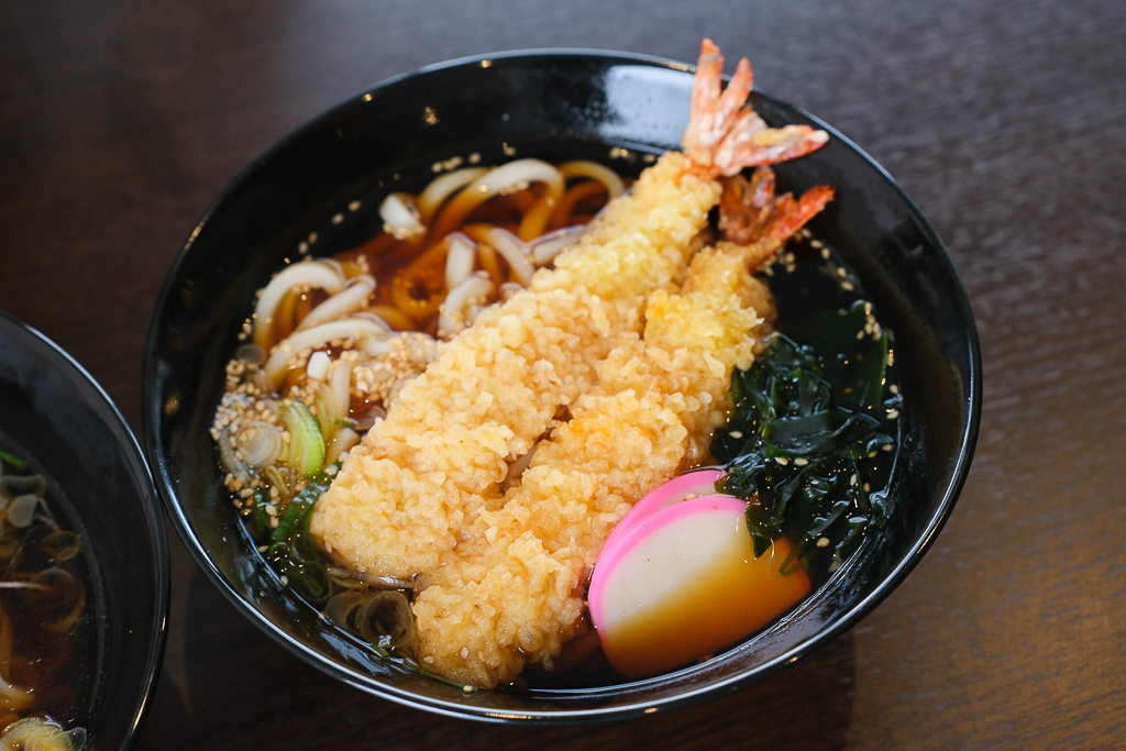 日本北海道｜頭大佛．建築大師安藤忠雄設計，夏天限定浪漫薰衣草田 @飛天璇的口袋