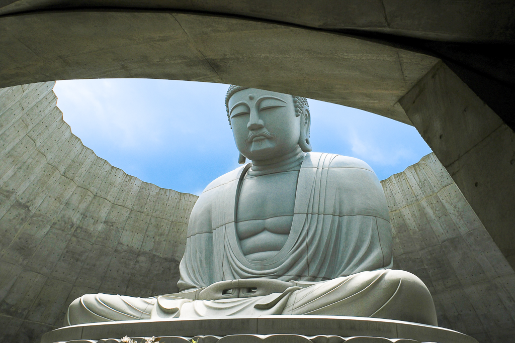 日本北海道｜頭大佛．建築大師安藤忠雄設計，夏天限定浪漫薰衣草田 @飛天璇的口袋