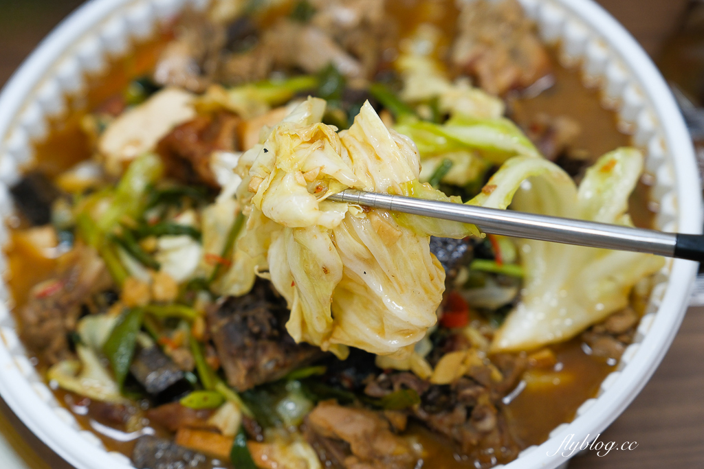 台中西屯｜鴨大哥港式脆皮櫻桃烤鴨．櫻桃鴨一鴨三吃，少見避風塘鹹酥鴨 @飛天璇的口袋