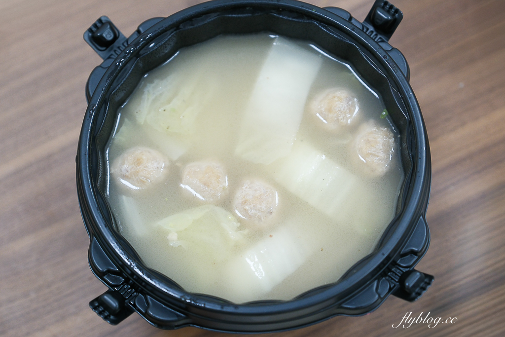 台中西屯｜鴨大哥港式脆皮櫻桃烤鴨．櫻桃鴨一鴨三吃，少見避風塘鹹酥鴨 @飛天璇的口袋