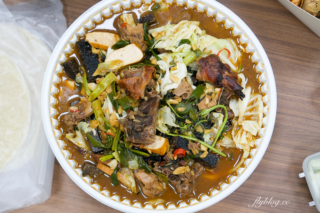 台中西屯｜鴨大哥港式脆皮櫻桃烤鴨．櫻桃鴨一鴨三吃，少見避風塘鹹酥鴨 @飛天璇的口袋