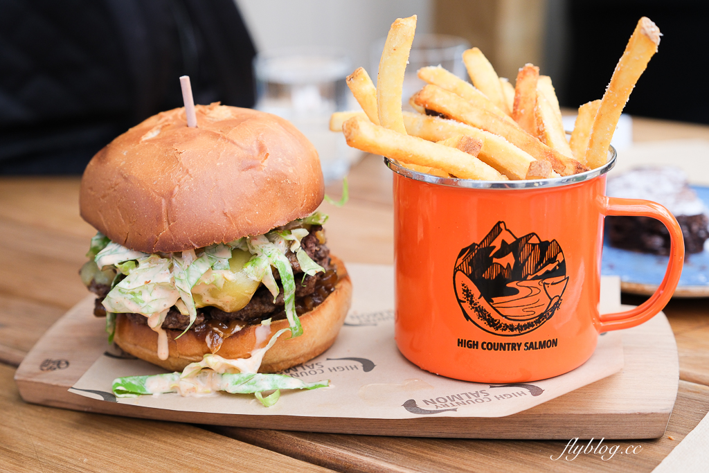 紐西蘭南島｜高地鄉村鮭魚 High Country Salmon．冰川水質養殖鮭魚，Twizel小鎮美食餐廳 @飛天璇的口袋