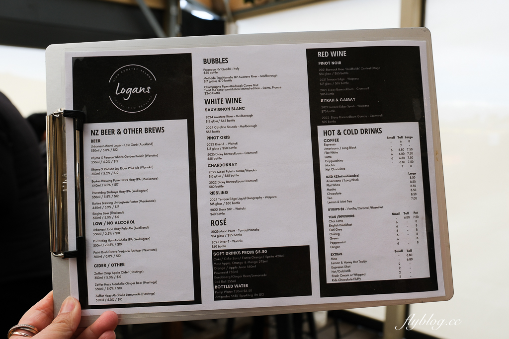 紐西蘭南島｜高地鄉村鮭魚 High Country Salmon．冰川水質養殖鮭魚，Twizel小鎮美食餐廳 @飛天璇的口袋