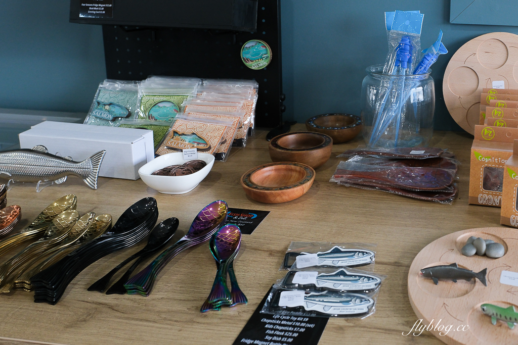 紐西蘭南島｜高地鄉村鮭魚 High Country Salmon．冰川水質養殖鮭魚，Twizel小鎮美食餐廳 @飛天璇的口袋