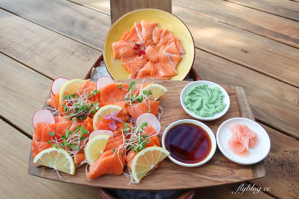 紐西蘭南島｜高地鄉村鮭魚 High Country Salmon．冰川水質養殖鮭魚，Twizel小鎮美食餐廳 @飛天璇的口袋