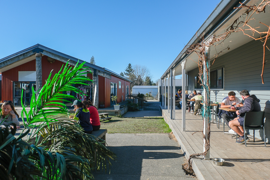 紐西蘭南島｜Fairlie Bakehouse．網路推薦南島最好吃的鹹派，必點鮭魚和羊肉口味 @飛天璇的口袋