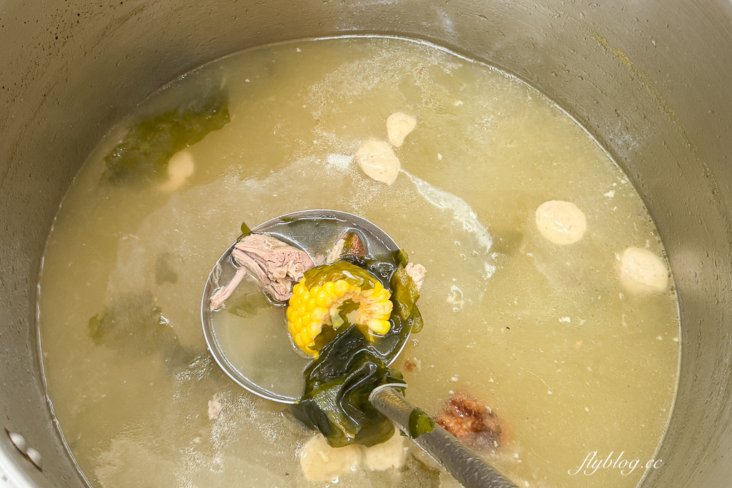 台中西屯｜燒臘教父．營業到凌晨4點的燒臘便當，份量多價格實惠 @飛天璇的口袋