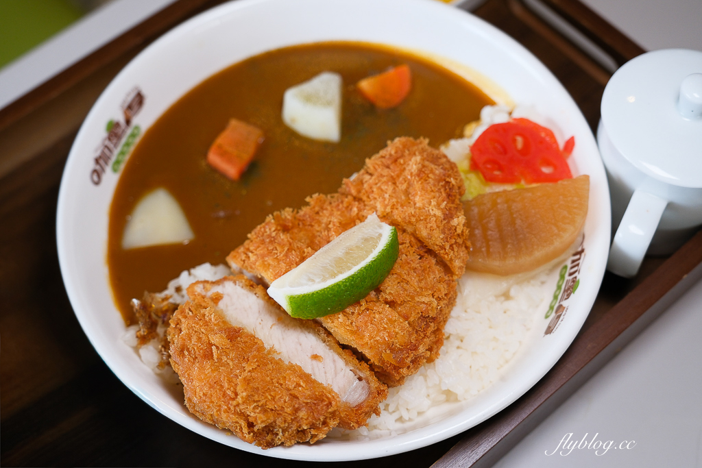 台中北屯｜咖哩厚台灣茶咖哩 中清支店．以台灣茶入咖哩，茶泡飯兩種吃法 @飛天璇的口袋