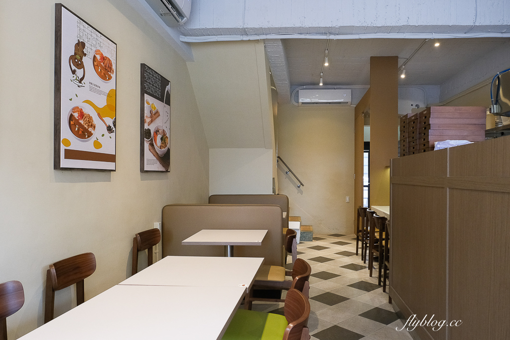 台中北屯｜咖哩厚台灣茶咖哩 中清支店．以台灣茶入咖哩，茶泡飯兩種吃法 @飛天璇的口袋