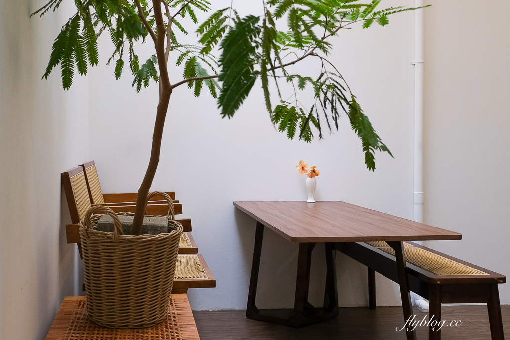 台中西區｜花甜囍室．獨創塔上戚風，台中蛋糕甜點店 @飛天璇的口袋