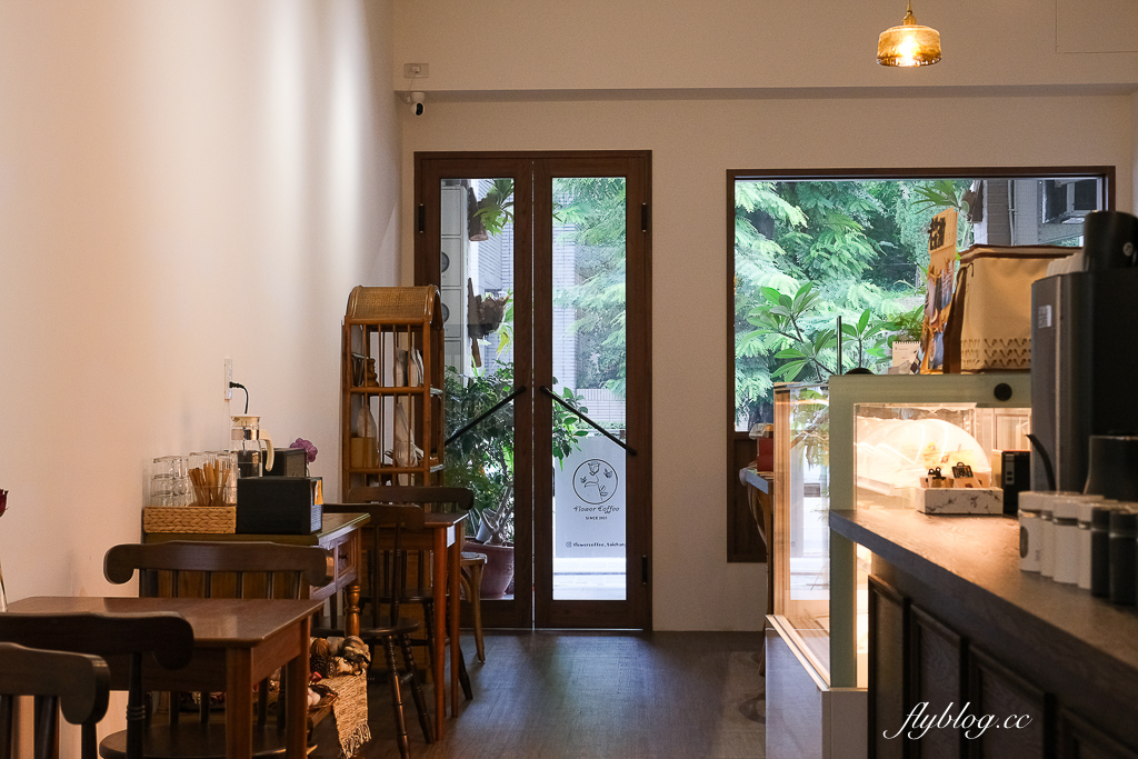 台中西區｜花甜囍室．獨創塔上戚風，台中蛋糕甜點店 @飛天璇的口袋