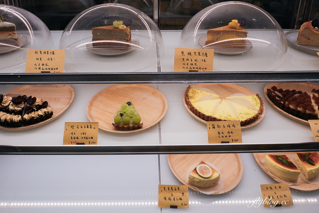 台中西區｜花甜囍室．獨創塔上戚風，台中蛋糕甜點店 @飛天璇的口袋