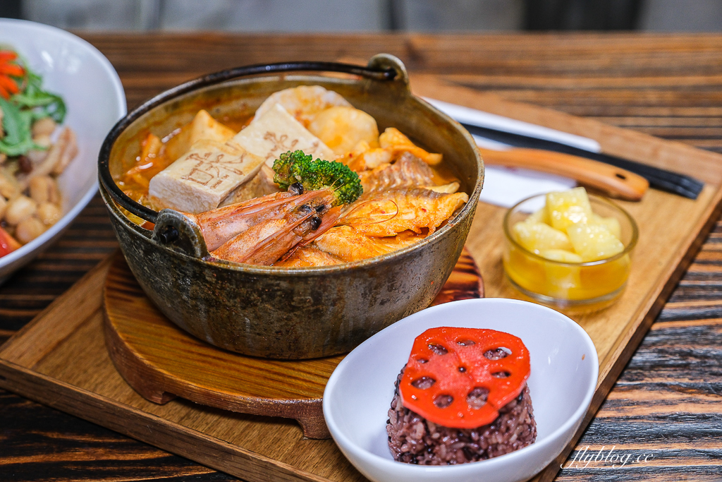 台中西區｜昨日花卷 跨界好食．老江湖菜雙人套餐980元，網路訂位送開胃福袋 @飛天璇的口袋