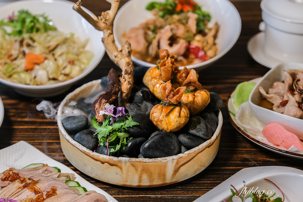 台中西區｜昨日花卷 跨界好食．老江湖菜雙人套餐980元，網路訂位送開胃福袋 @飛天璇的口袋