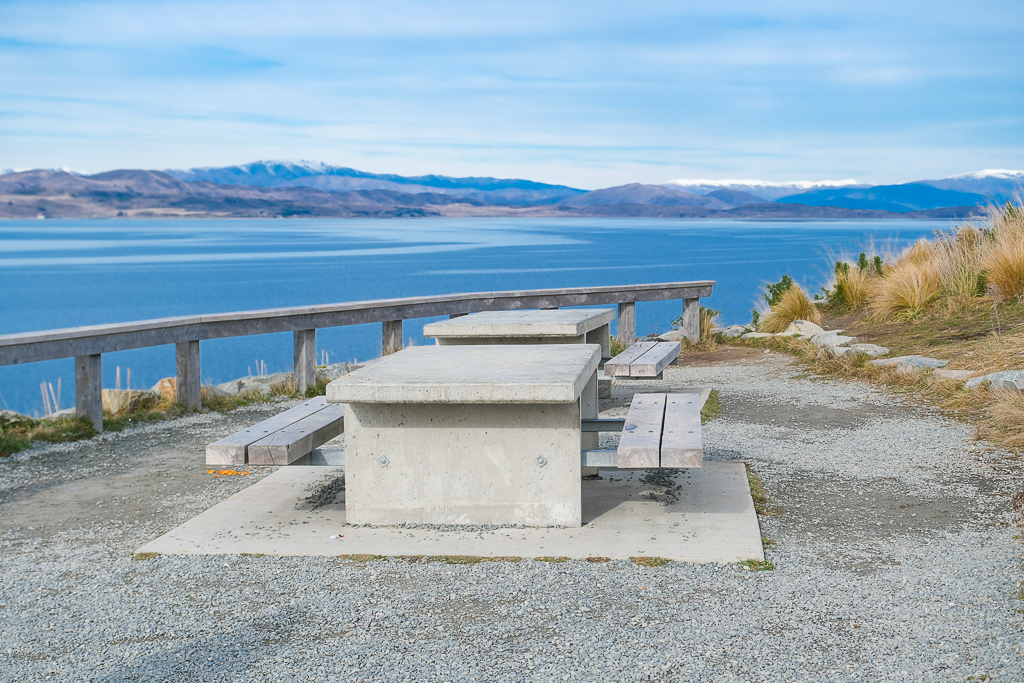 紐西蘭南島｜普卡基湖 Lake Pukaki．超浪漫藍色牛奶湖，沿途必拍三個觀景台 @飛天璇的口袋