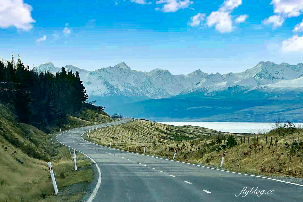 紐西蘭南島｜普卡基湖 Lake Pukaki．超浪漫藍色牛奶湖，沿途必拍三個觀景台 @飛天璇的口袋