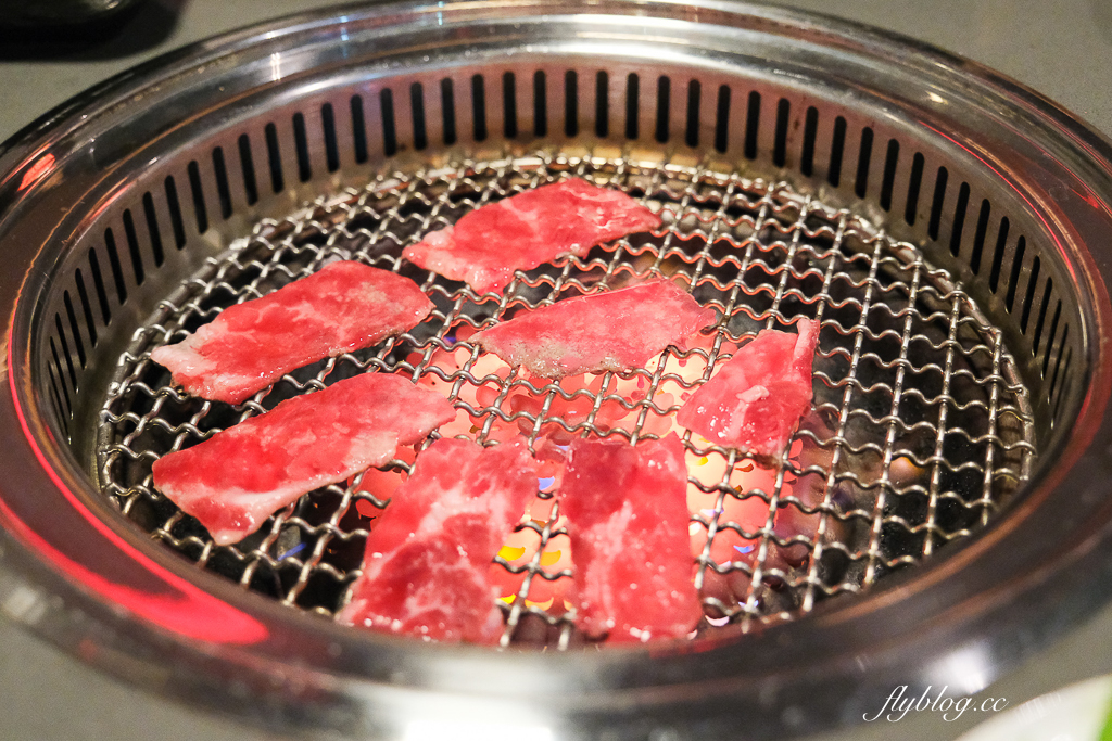 台中太平｜紅桧燒肉鍋物．蔬菜百匯火鍋吃到飽，啤酒清酒梅酒無限暢飲 @飛天璇的口袋