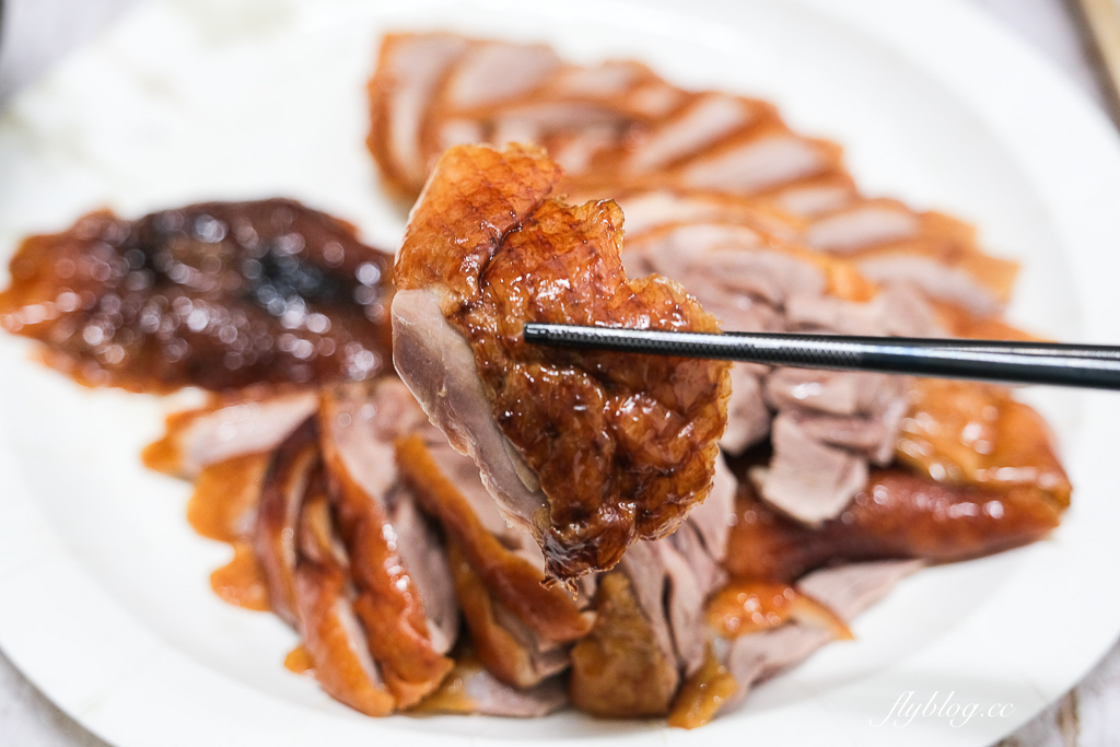 台中南屯｜達人嗑鴨．台中烤鴨外帶，一鴨三吃750元 @飛天璇的口袋