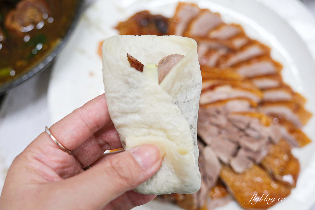 台中南屯｜達人嗑鴨．台中烤鴨外帶，一鴨三吃750元 @飛天璇的口袋