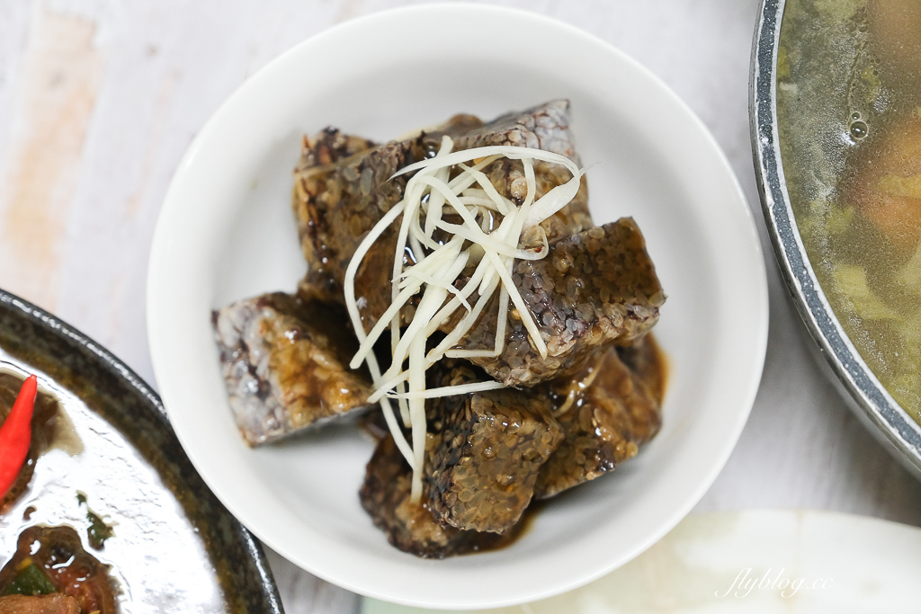 台中南屯｜達人嗑鴨．台中烤鴨外帶，一鴨三吃750元 @飛天璇的口袋