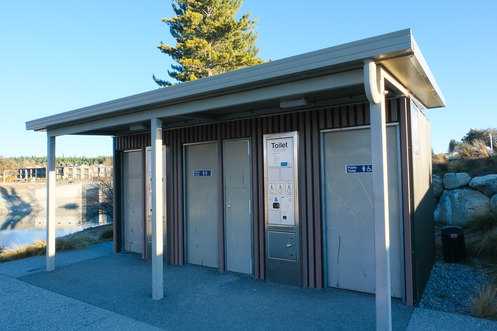 紐西蘭南島｜蒂卡波湖 Lake Tekapo．全球七大星空保護區，紐西蘭一級遺產牧羊人教堂 @飛天璇的口袋